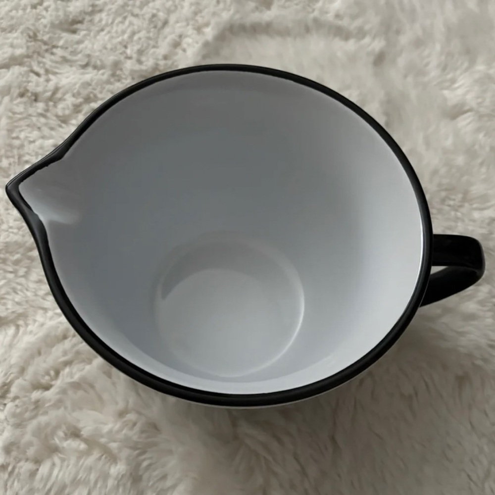 NEW Hello Kitty Skeleton Mixing Bowl Pitcher & Ramekins - Picture 5 of 5